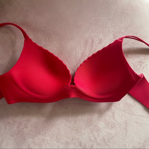 VS Angels Secret Embrace Bra - Picture 5 of 8